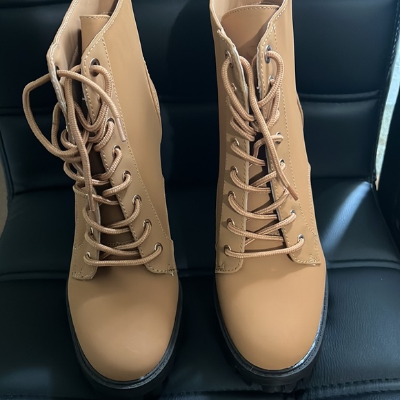 Lace up Heels - Picture 3 of 3